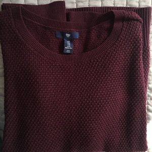 Gap sweater